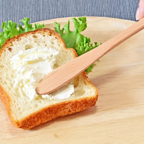 【天然木スプレッドナイフ：ナチュラル／ブラウン】必需品！アーモンドバターをかき混ぜて塗るのにぴったりなサイズ