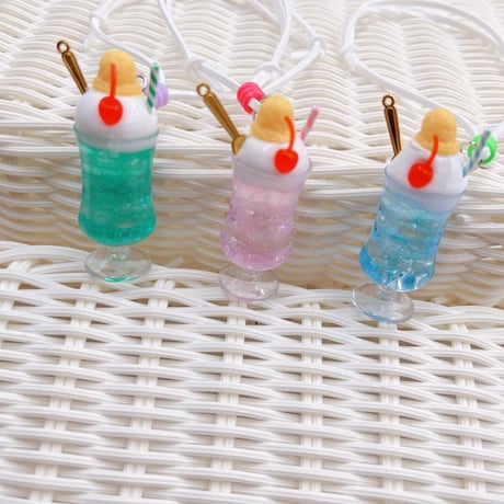 クリームソーダ✨フリーチョーカー