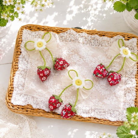 苺リボン🍓ストレッチチョーカー／10本