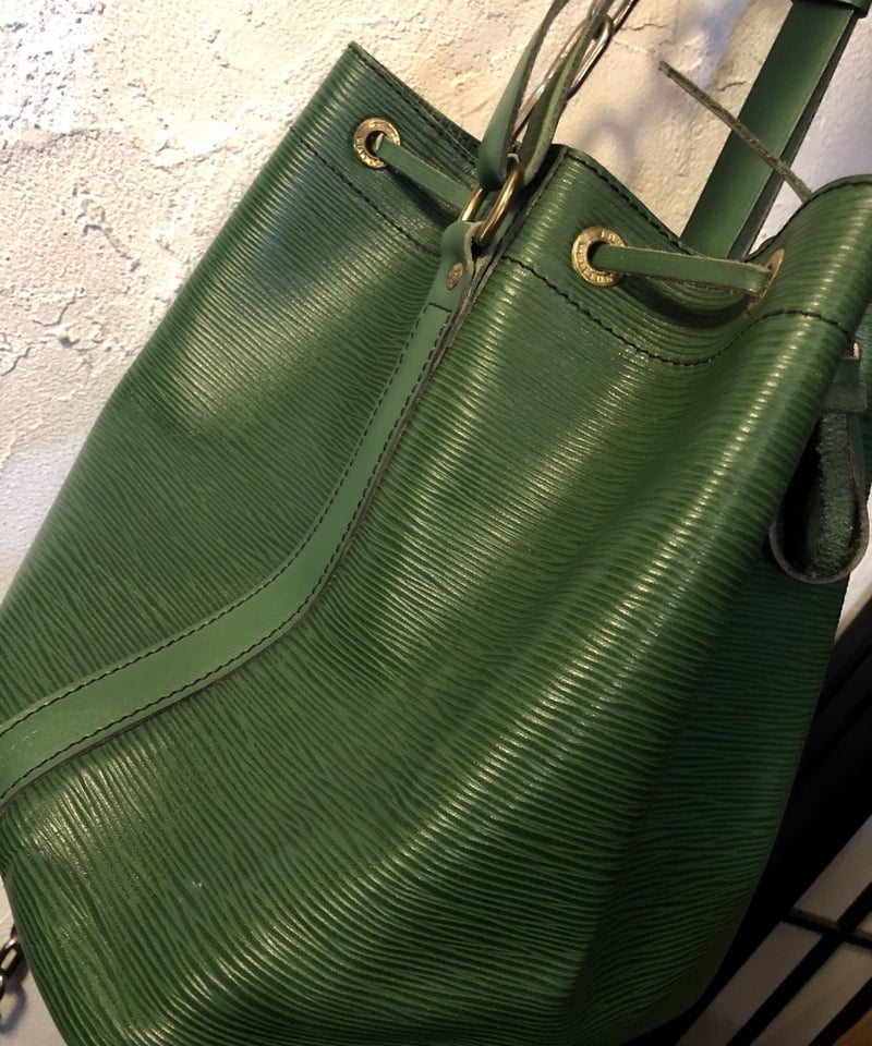 アーカイブス80年代ルイヴィトン極上美品〉LOUIS VUITTON86年製エピ