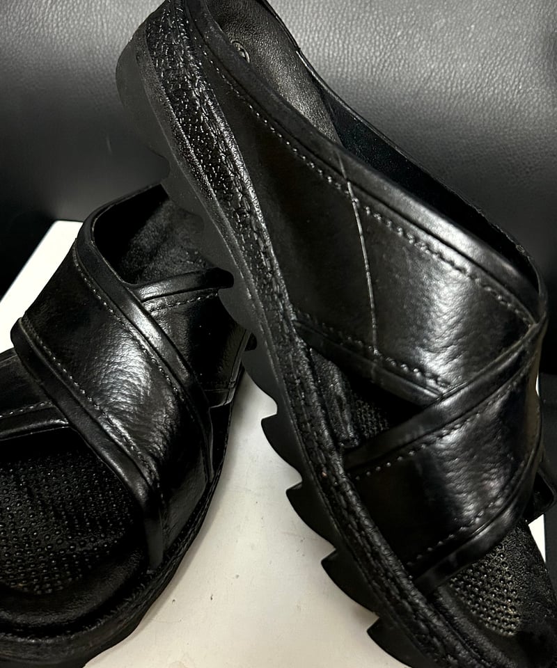 アーカイブbenchシャークソールPVCレザーサンダル〉benchベンサンCR
