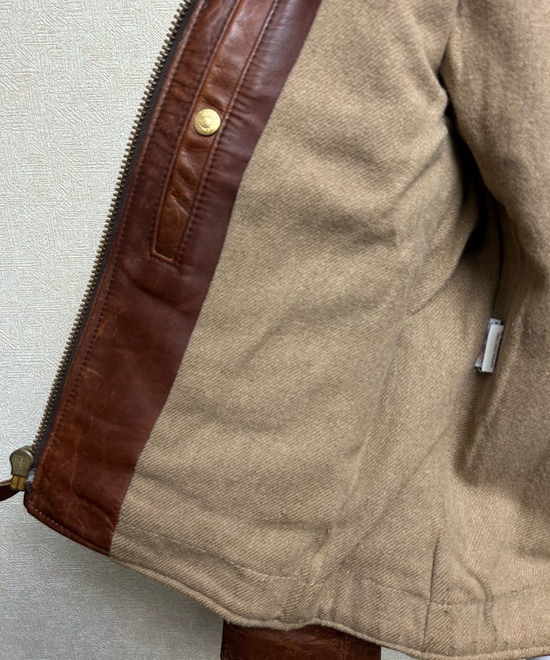 卓越R&Rエイジングオールドトラッカージャケット〉オールドU.S.A製