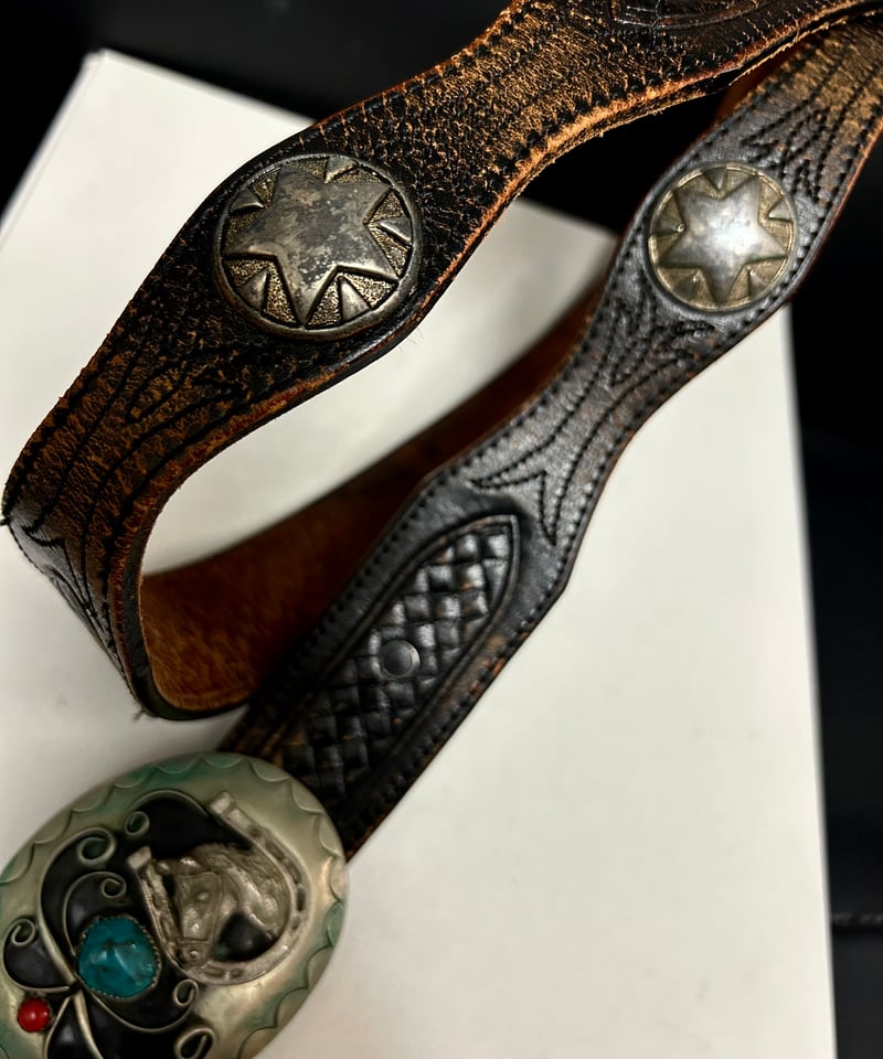 U.S.A.製名門JUSTINヴィンテージ期茶芯コンチョベルト〉80年代初期