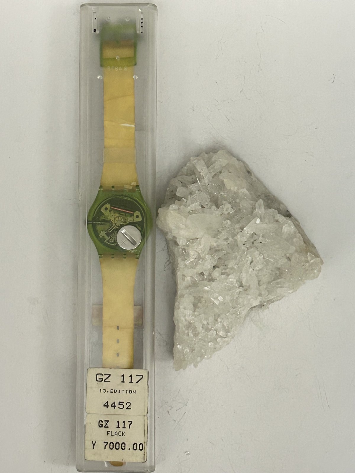 83年創立スイスウォッチ初期リリースモデル80-90,s初期SWATCH