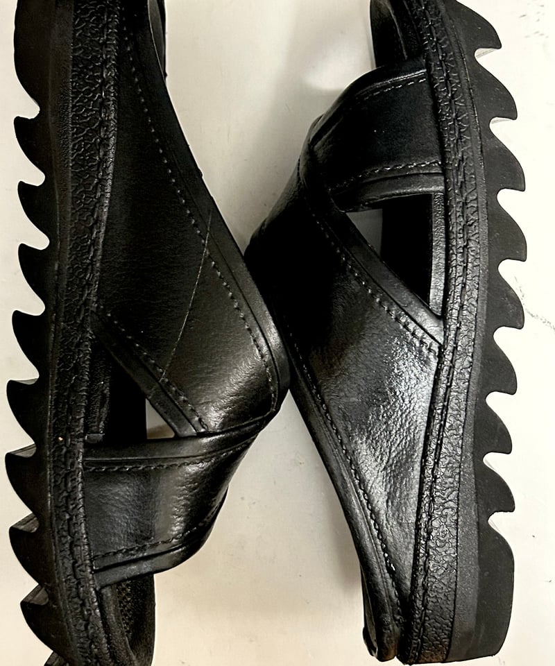 アーカイブbenchシャークソールPVCレザーサンダル〉benchベンサンCR