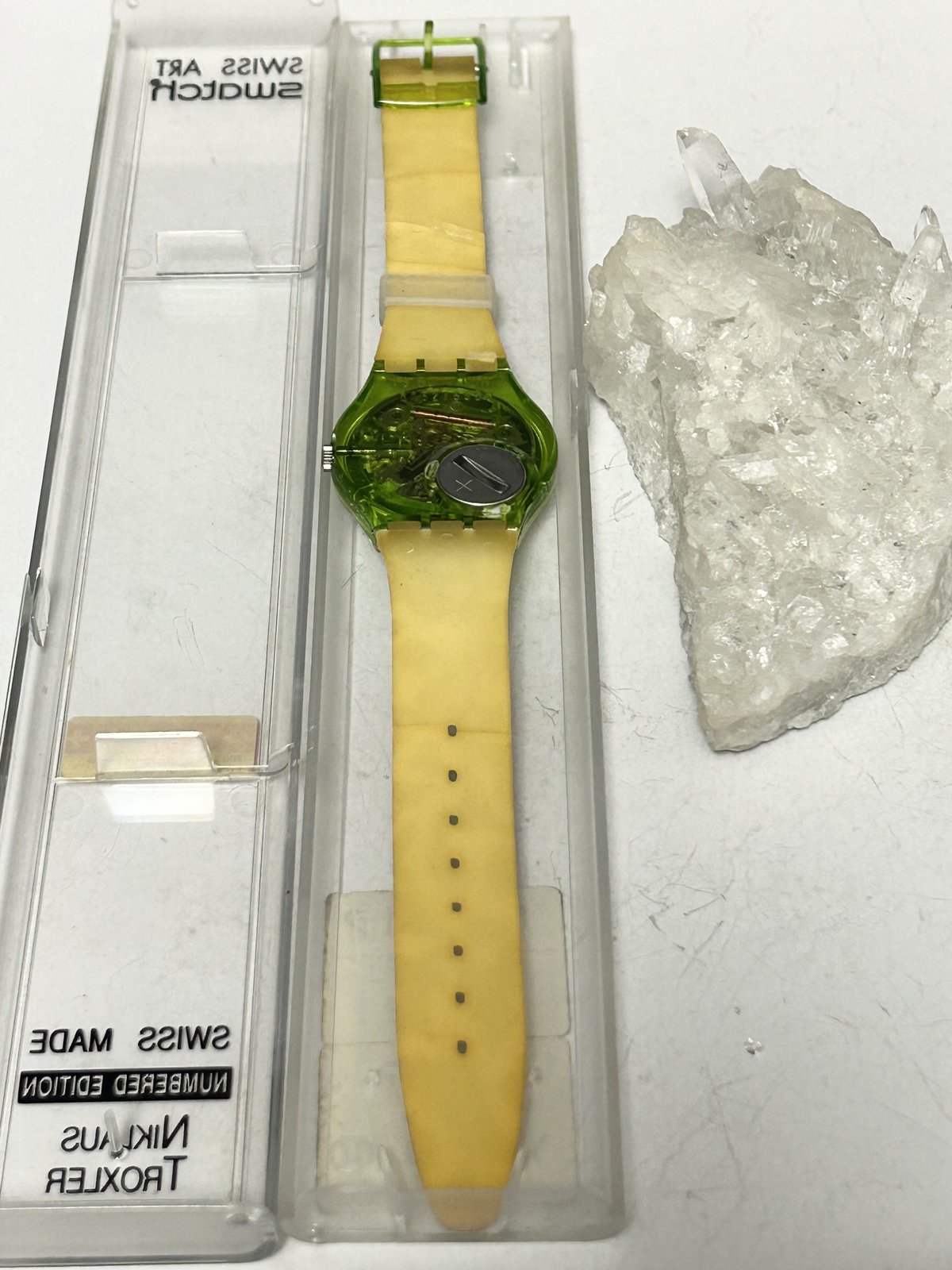 83年創立スイスウォッチ初期リリースモデル80-90,s初期SWATCH