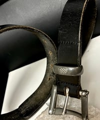 〈枯渇パンキッシュナインティーズ希少イングランド製レザーベルト〉90年代イングランド製MARTIN FAIZEYパンキッシュレザーベルトヴィンテージスペシャルプライス