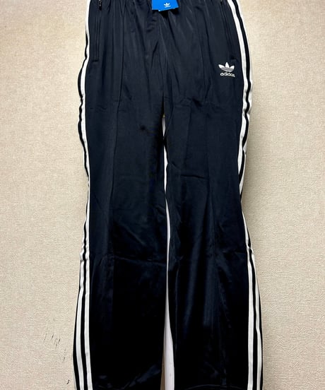 〈クラバーストリートオールドモデルアディダスジャパン正規品〉アディダスジャパン正規品2003,s BLACKX LEGACYトラックパンツリアル年代フラッシャータグ付未使用品スペシャルプライス