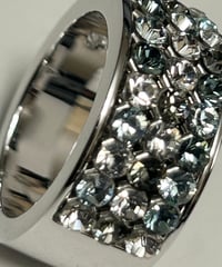 〈SWAROVSKIジュエリーアーカイブス〉SWAROVSKIアーカイブ2005年モデルシンセティックリング大丸京都店ギャランティー・BOX付き希少アーカイブ美品スペシャルプライス