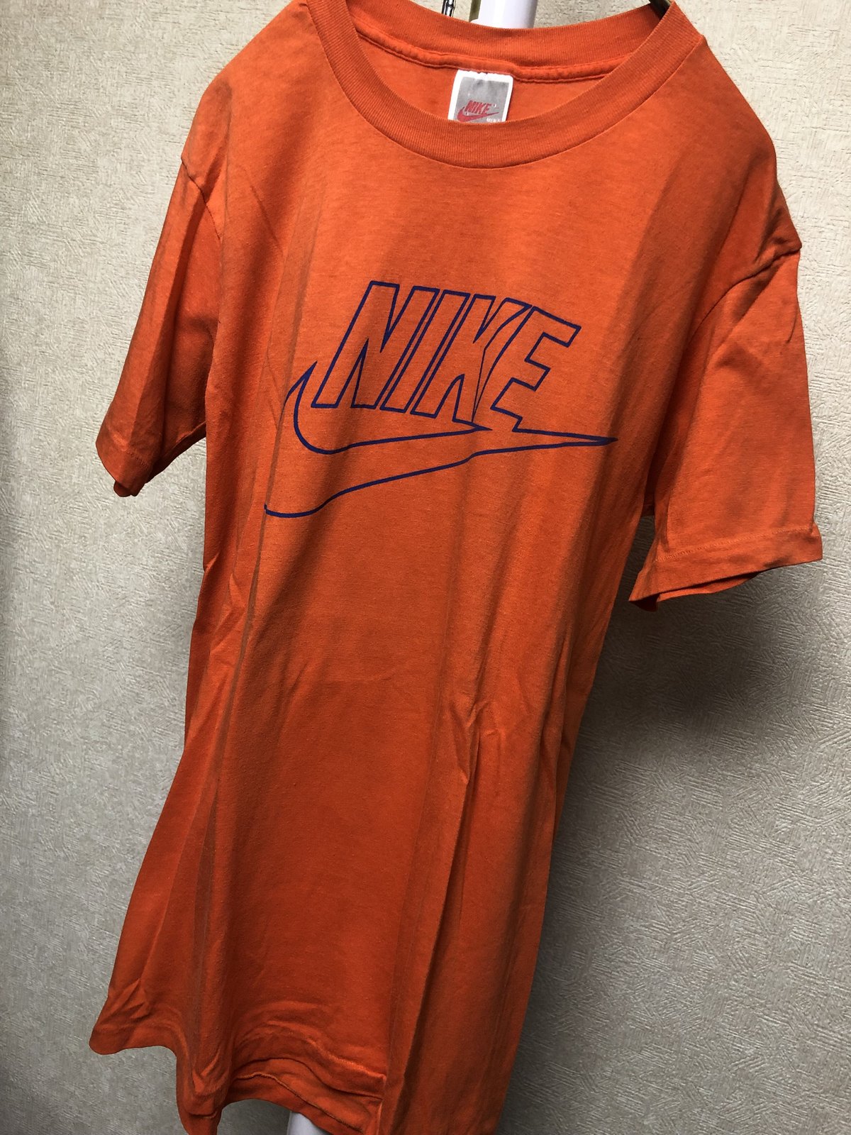 ツートン! 80s NIKE オレンジタグTシャツ赤✕白 ビンテージスウォッシュ NIKE / ナイキ 80s 紺タグ ロゴスウォッシュプリント 半袖Tシャツ