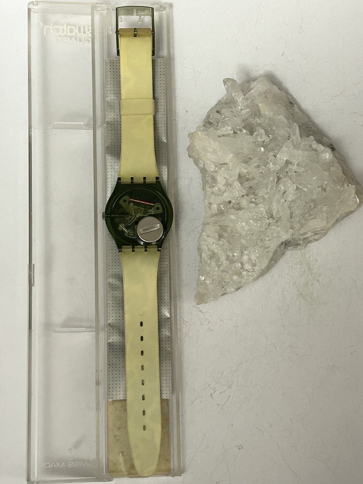 83年創立スイスウォッチ初期リリースモデル80-90,s初期SWATCH