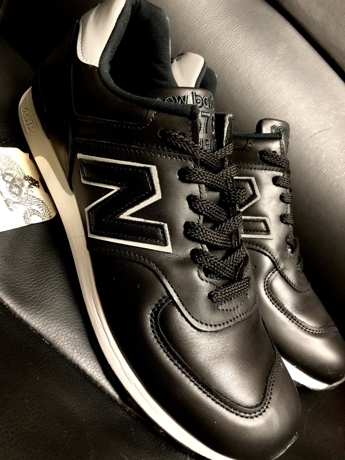 超目玉人気レザーブラック再登場》イングランド製new balance M576KKL