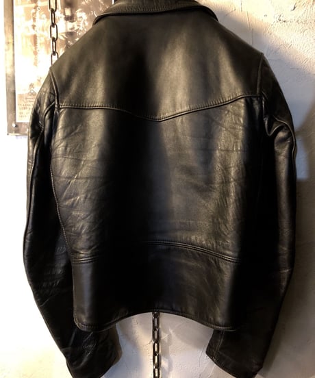 〈超人気枯渇ヴィンテージ・セブンティーズルイスレザー〉70年代中後期イングランド製Lewis Leathers LIGHTNING黄金サイズ希少UKヴィンテージスペシャルプライス