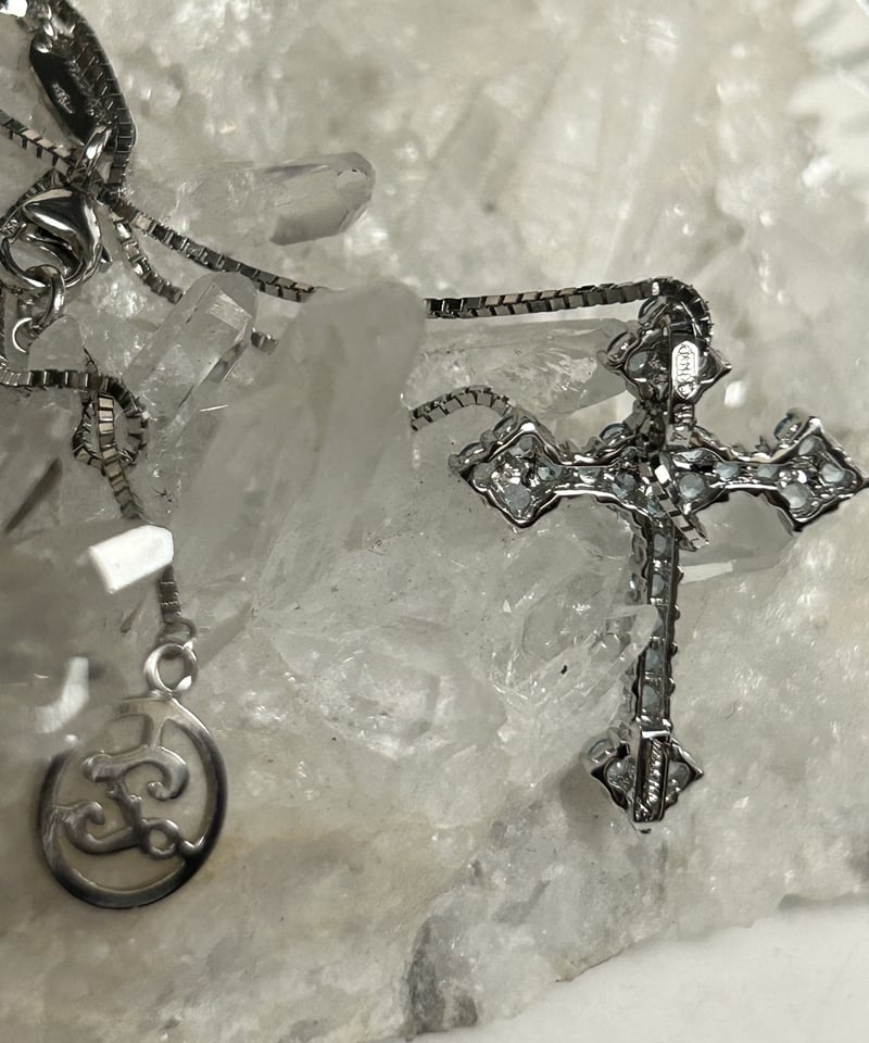 【未使用】K18WGダイヤ付き❣️ペンダントクリッカー 未使用品 k18WG ダイヤモンド 鍵 ペンダント ネックレス - メルカリ