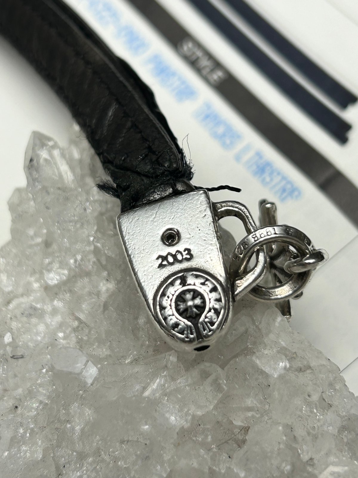 鑑定代分値引きします。クロムハーツ　クロス　ストラップ　皮 鑑定代分値引きします。クロムハーツ クロス ストラップ 皮 鑑定