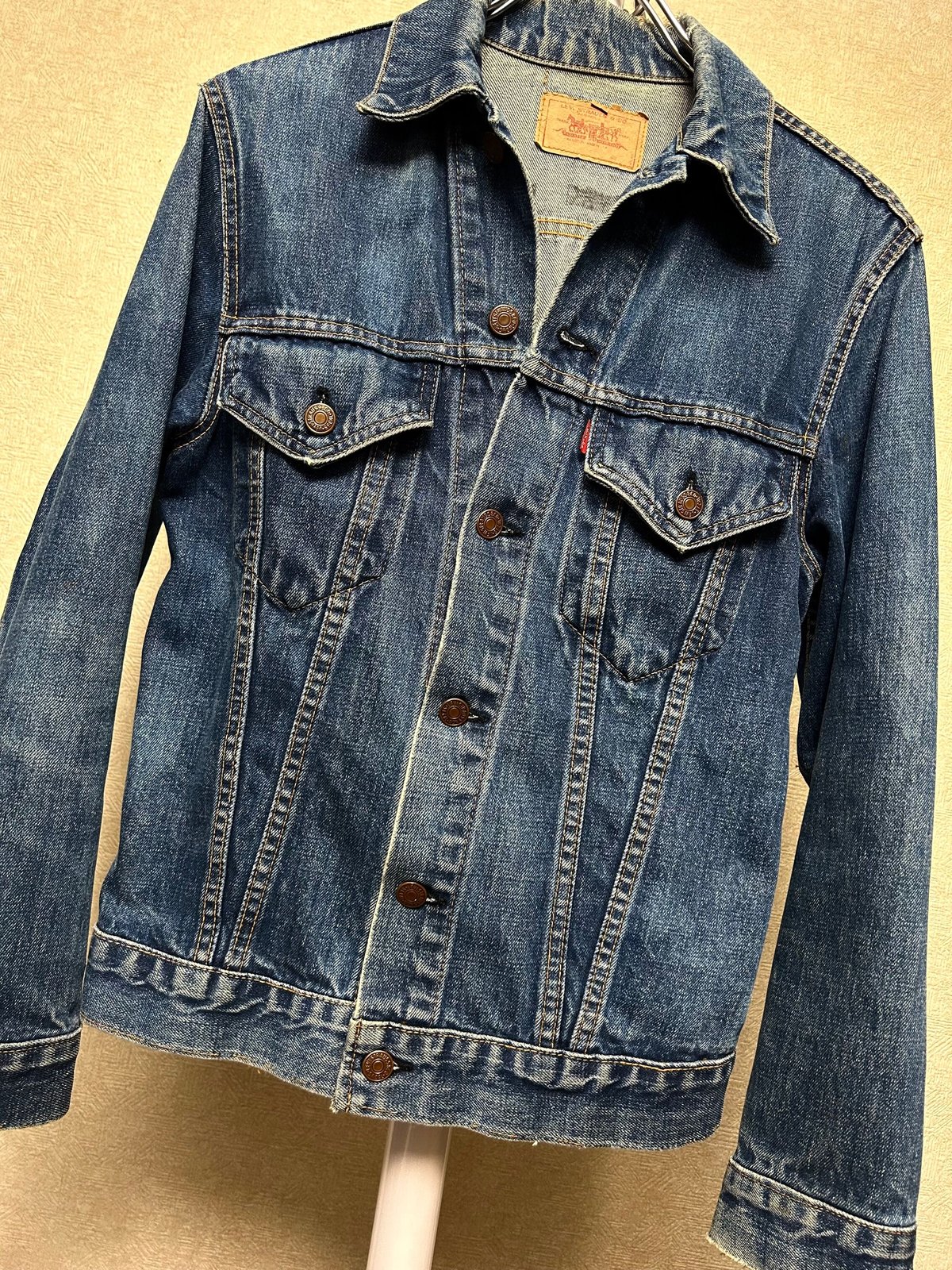 枯渇U.S.シンボリックヴィンテージゴールデンサイズビッグE