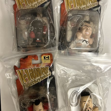 フィギュアキーホルダー | STORES