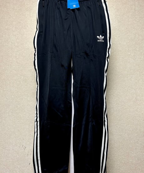 〈クラバーストリートオールドモデルアディダスジャパン正規品〉アディダスジャパン正規品2003,s BLACKX LEGACYトラックパンツリアル年代フラッシャータグ付未使用品スペシャルプライス