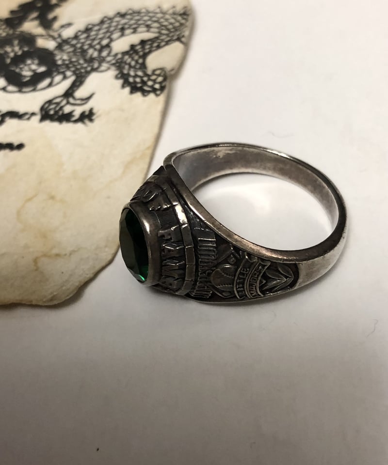 Vivienne いたっ Westwood カレッジリングウォッチ 