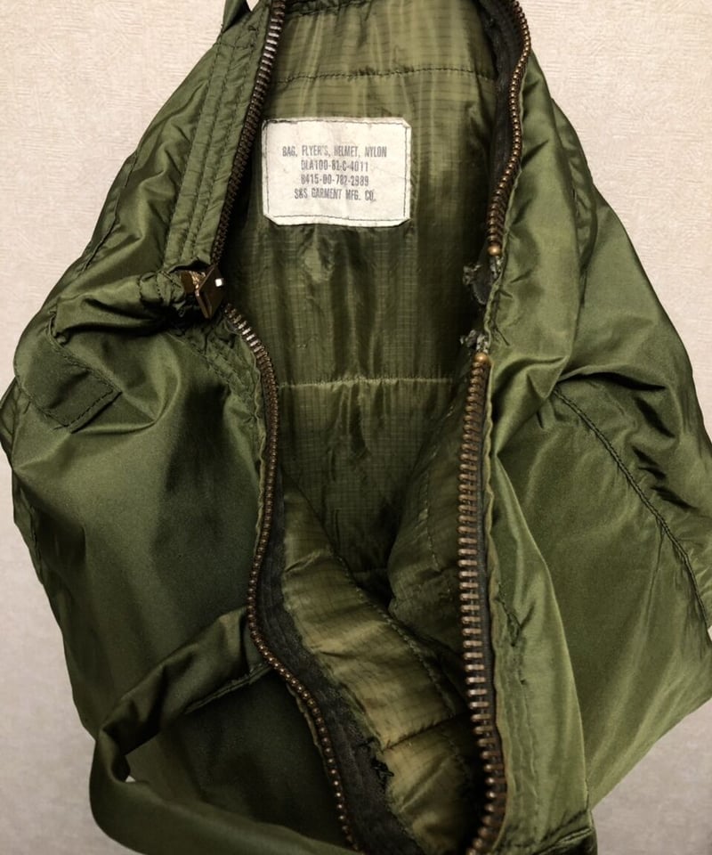 ヘルメットバッグ 80s 米軍 軍物 ヴィンテージ SCOVILLジップ 米軍実物希少ブラスジッパー年代ヘルメットバッグ〉米軍84年製