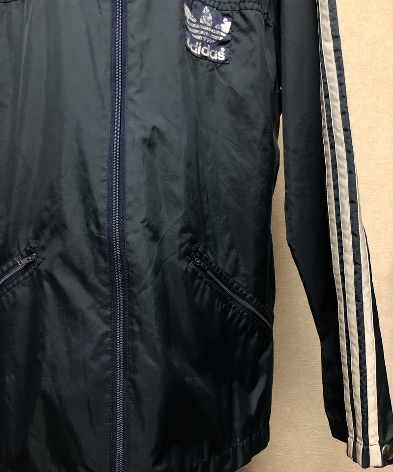 エイティーズ万国旗タグヴィンテージアディダス〉80年代adidas万