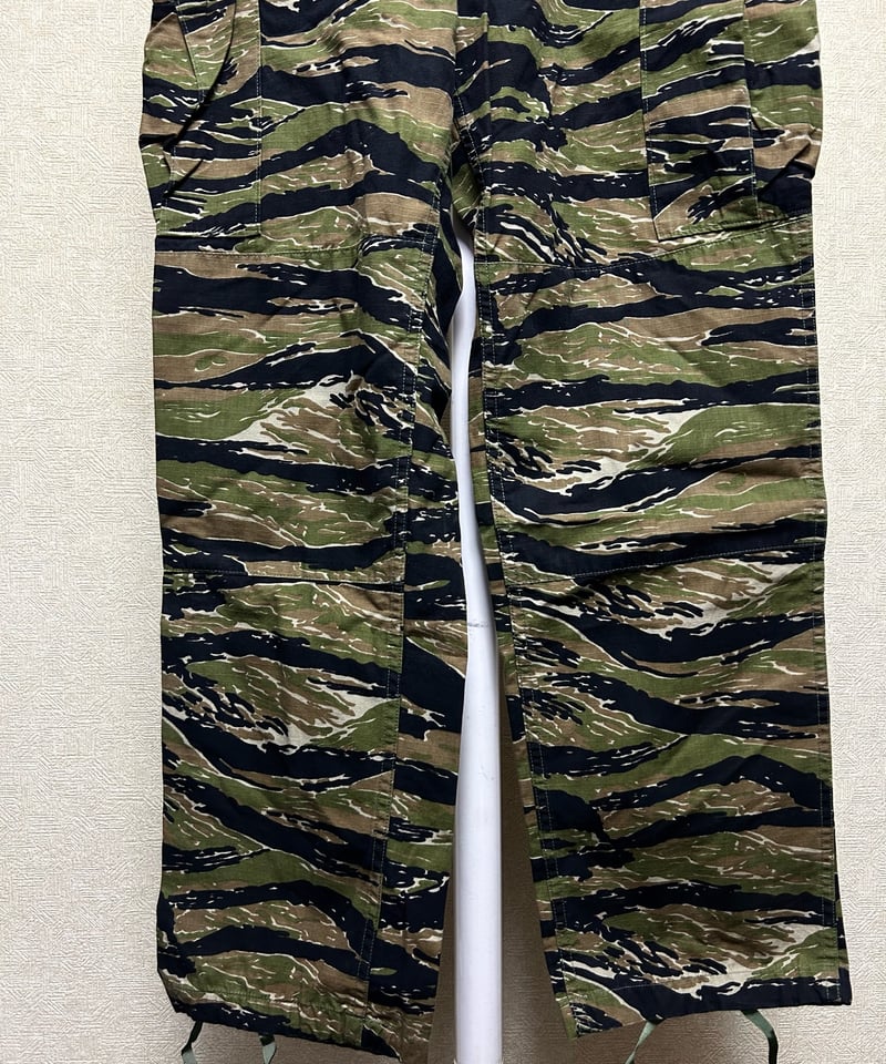 パップテント　タイガーカモ　日本製 パンキッシュナインティーズタイガーカモ〉U.S.A.米軍支給名門PROPPER テント・タープ