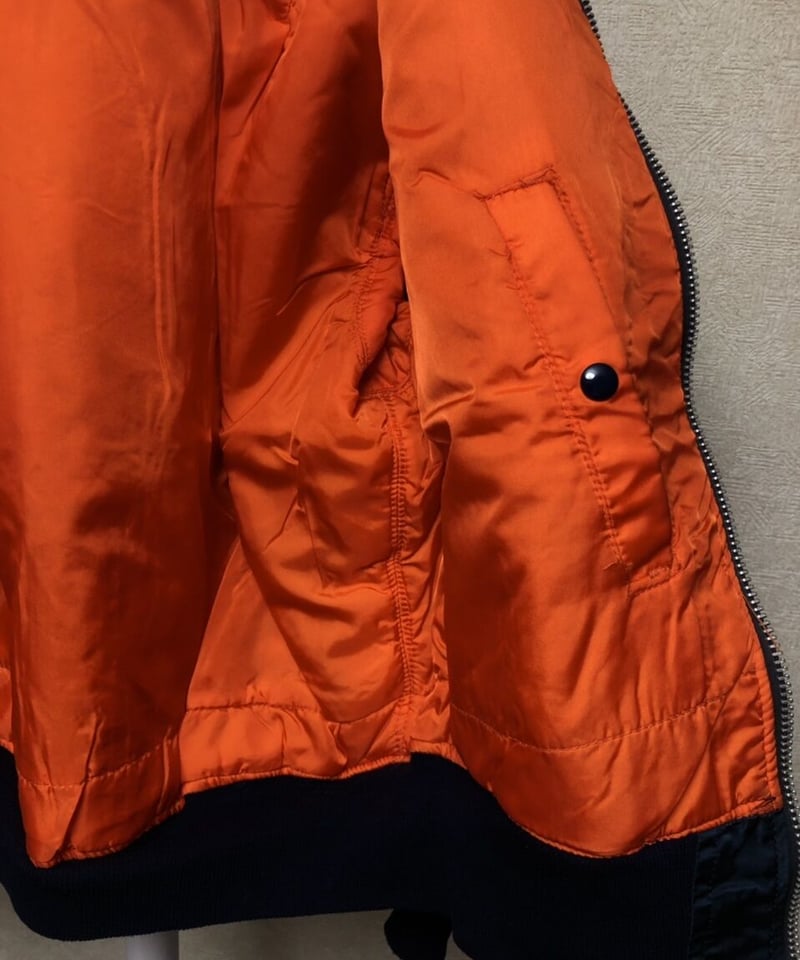 USA製 MA-1 IDEAL ZIP 80-90's フライトジャケット 赤 The legendary red MA-1 - YouTube