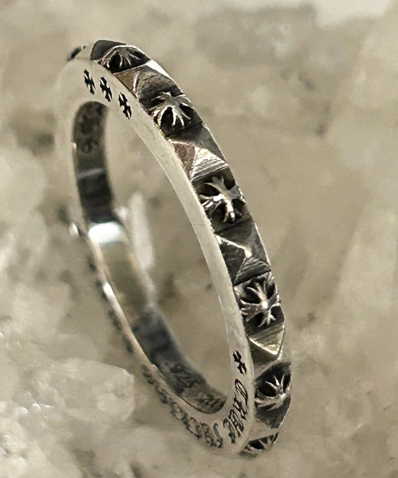帝王クロムハーツ超人気パンクリング〉Chrome Hearts TFP PLUS PUNK