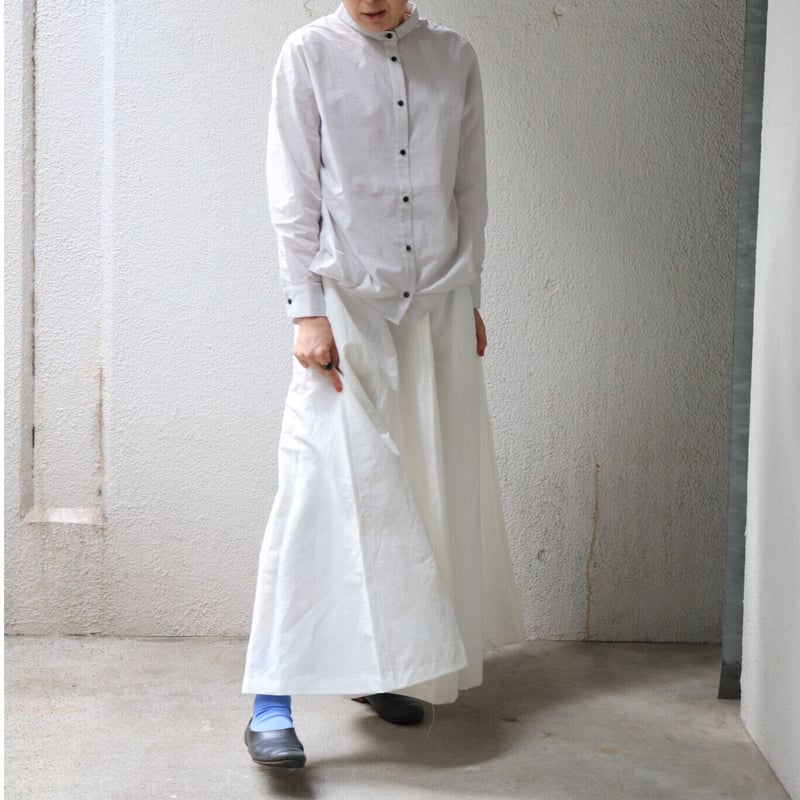 【専用】lovan 白 オフショルダー ロングスカート 専用】lovan 白 オフショルダー ロングスカート