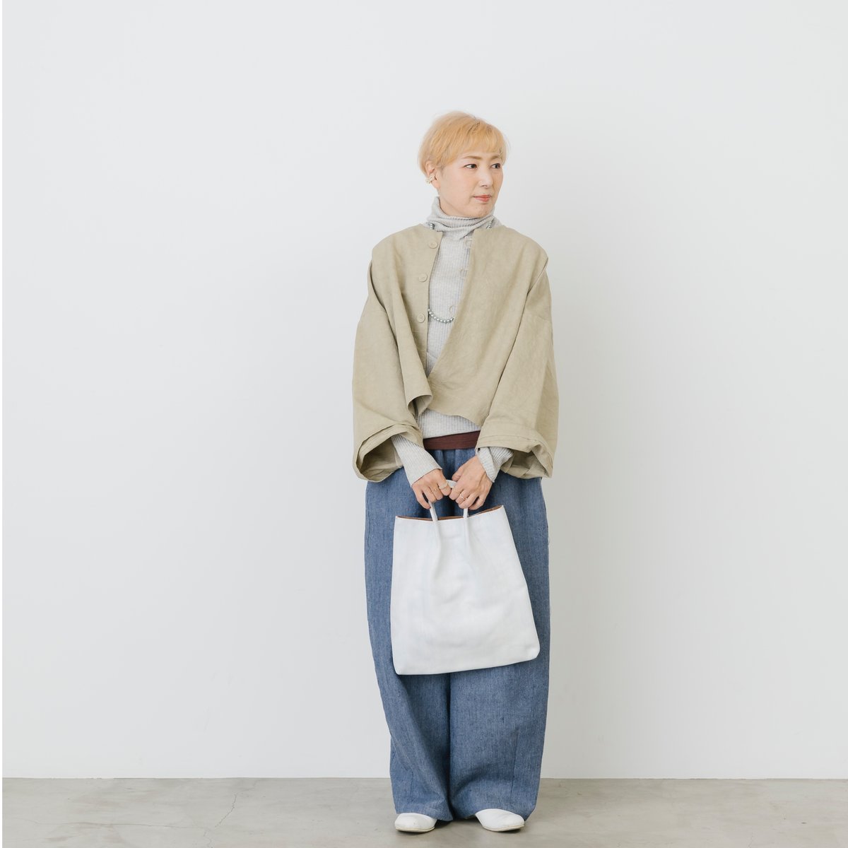 ebure2024AW ライトウールポリエステルタートルネック ebure2024AW ライトウールポリエステルタートルネック