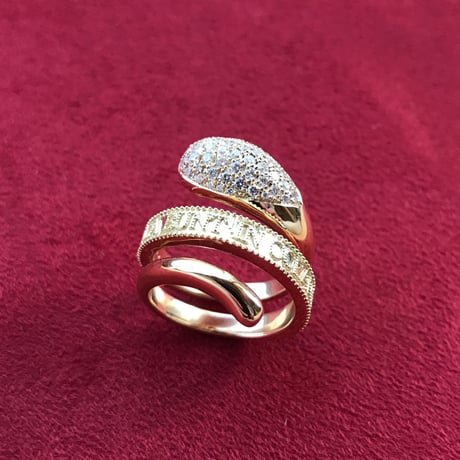 CEORIZ "Stilla Bunt In Oceanum, One drop" Diamond Ring.