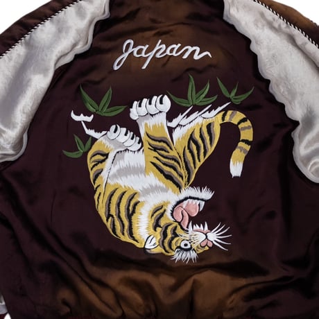 UPSIDEDOWN TIGER EMBROIDERED AGED SOURVENIR JKT