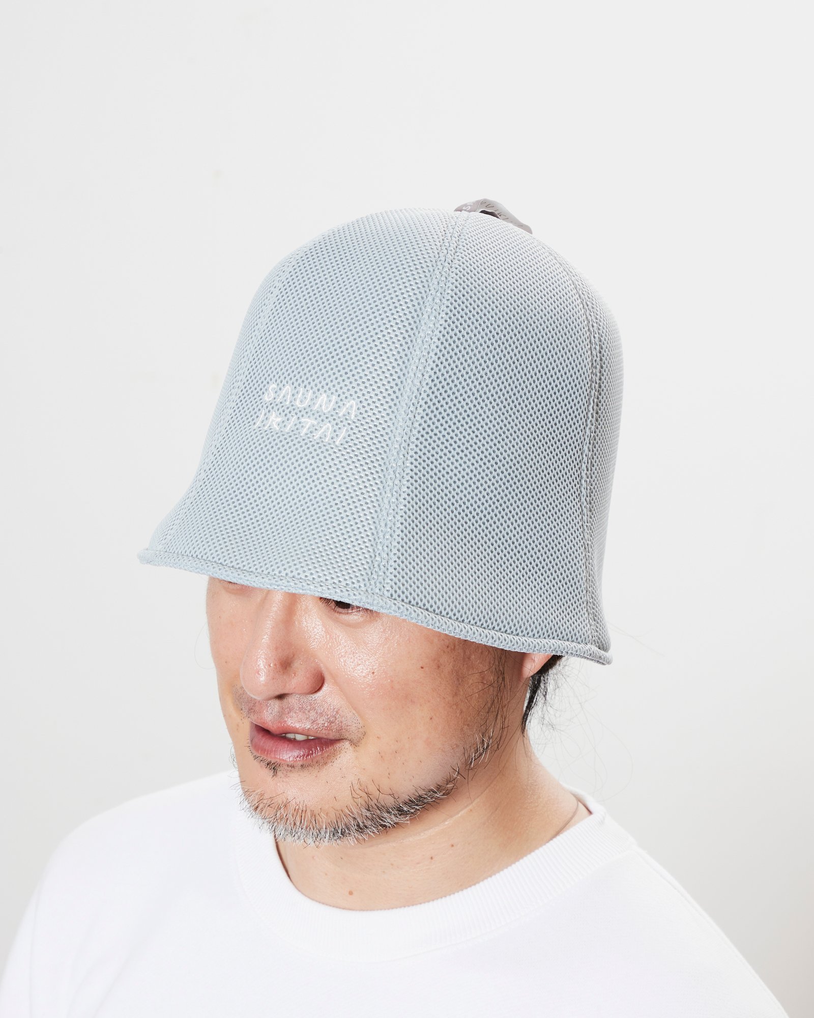 メッシュサウナハット（英字ロゴ） | サウナイキタイSTORE
