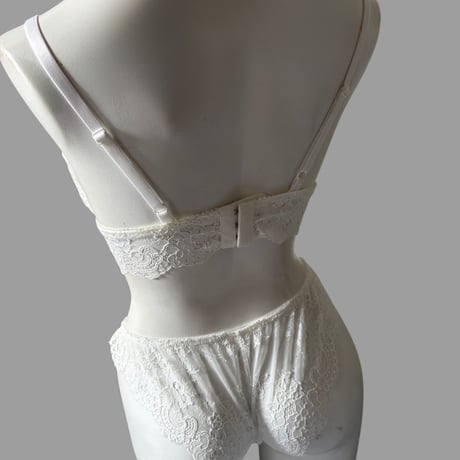 white rose bralette・shorts
