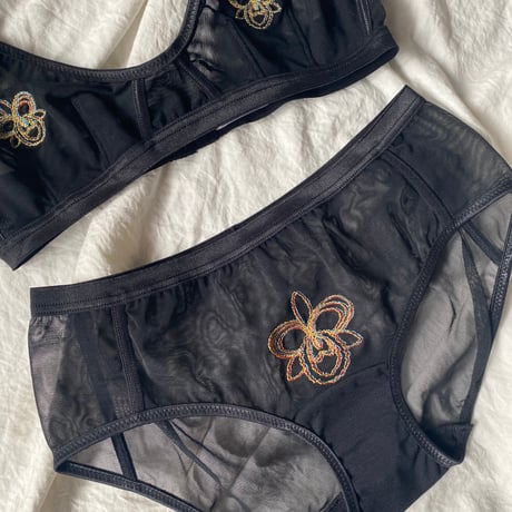 orchid shorts black【F-0026】