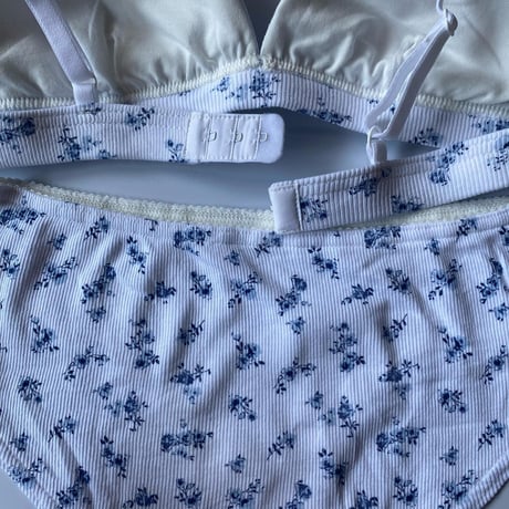 white × blue flower bralette set   【 H-0010】
