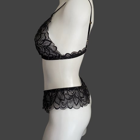 cheerful black【T-0681】