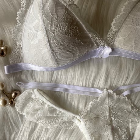 karma white【J-0006-WH】