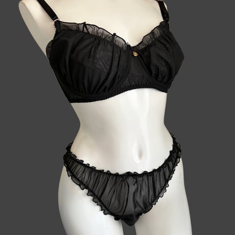 momo black【J-0014】
