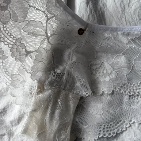 J flower lace panty