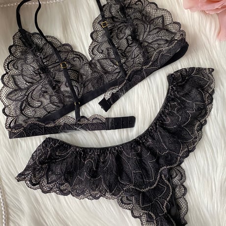 cheerful black【T-0681】