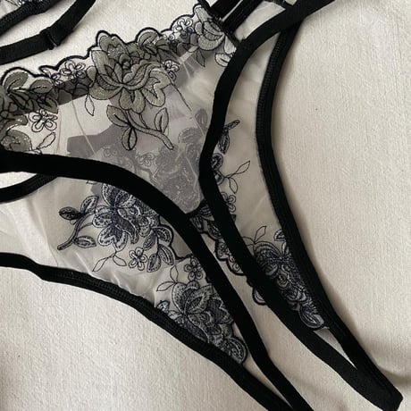 black×white  【 A-0341】