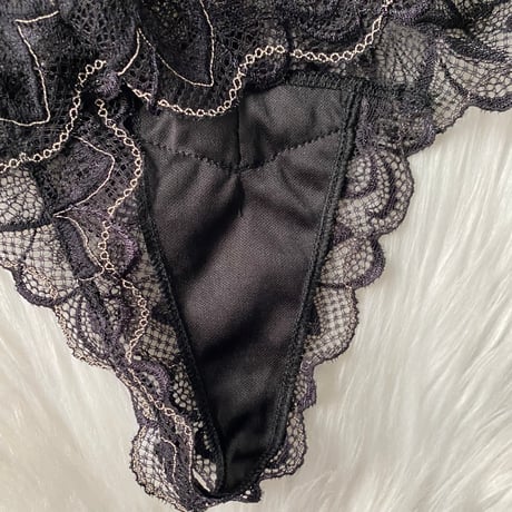 cheerful black【T-0681】