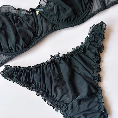 momo black【J-0014】