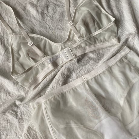 sample leaf bralette white