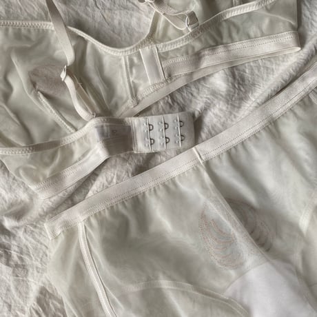 sample leaf bralette white