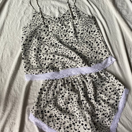 black flowers pajamas【A-0762】