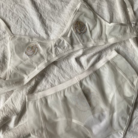 sample rose bralette white