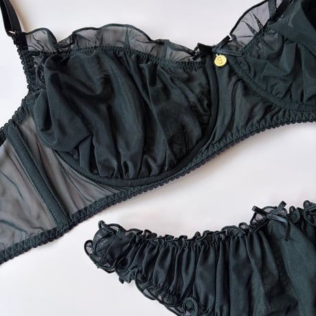 momo black【J-0014】