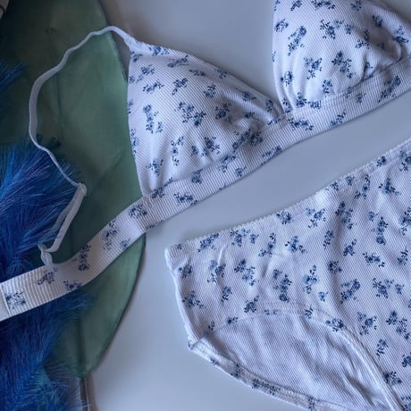 white × blue flower bralette set   【 H-0010】